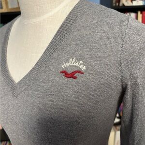 Hollister Heather Gray V-Neck Sweater